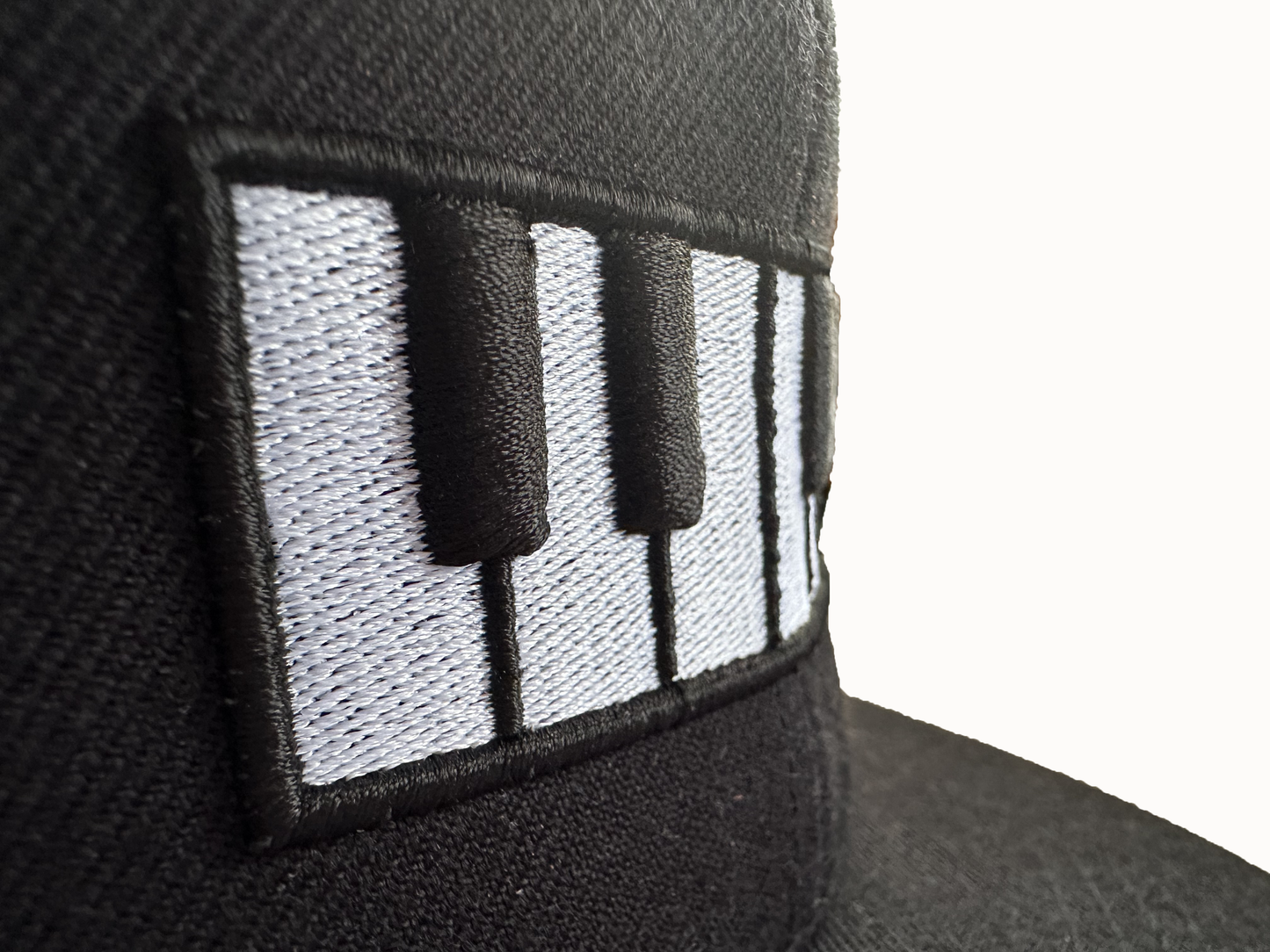 3D-Puff Embroider Piano - Classic Flat Visor Black Cap