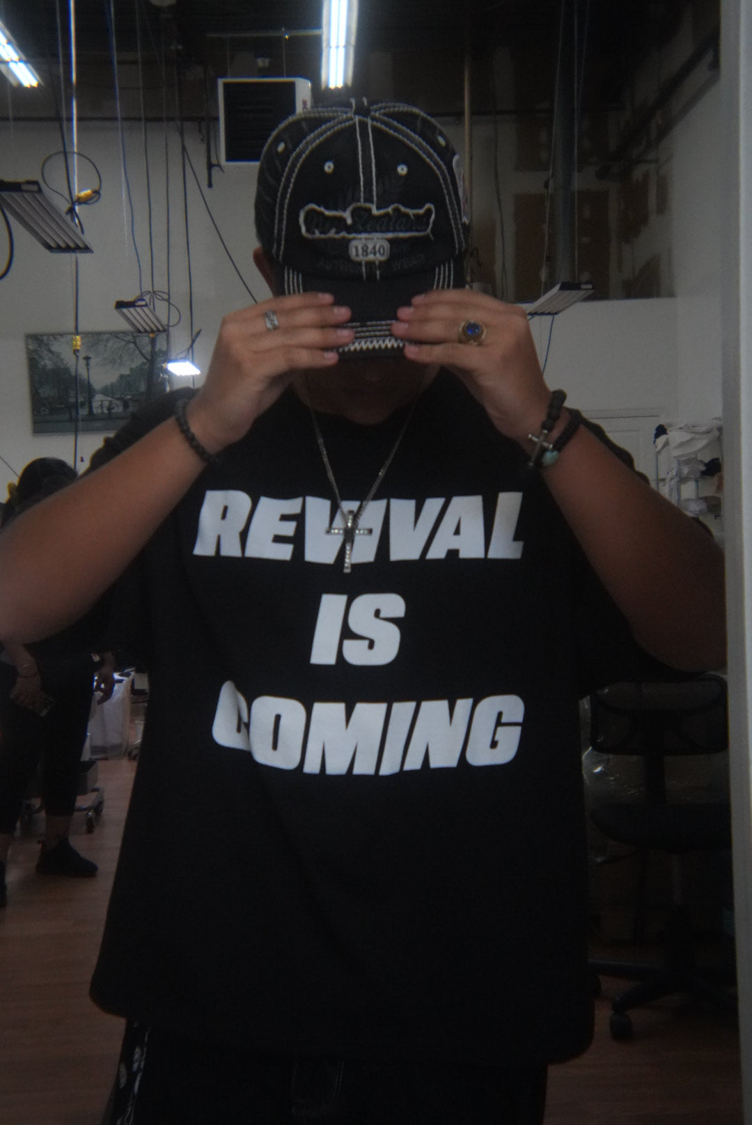 REVIVAL IS COMING - Cropped Tee
